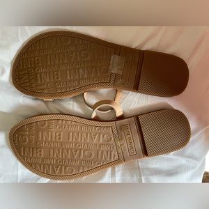 Never worn, Gianni Bini size 8 sandals